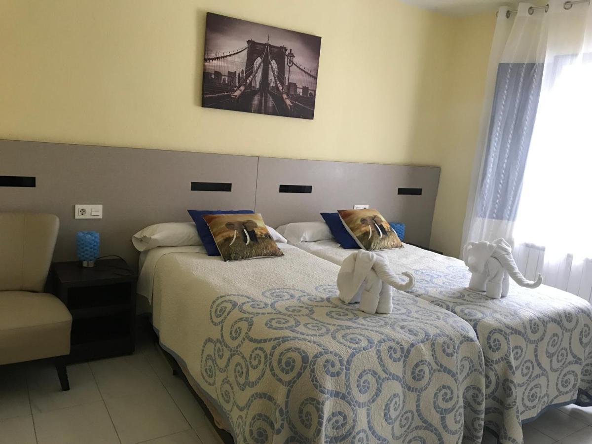 Pension Mar Portomarin Bagian luar foto